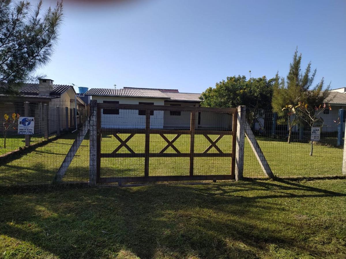 Casa Grande com amplo terreno em Imbé Exterior foto