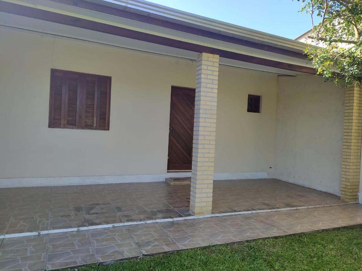 Casa Grande com amplo terreno em Imbé Exterior foto